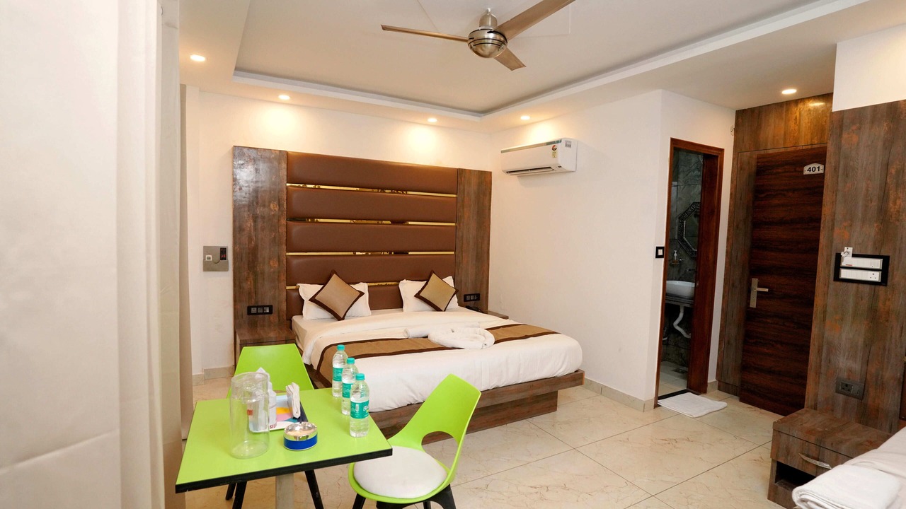 Photo of Bedroom in Tapovan
