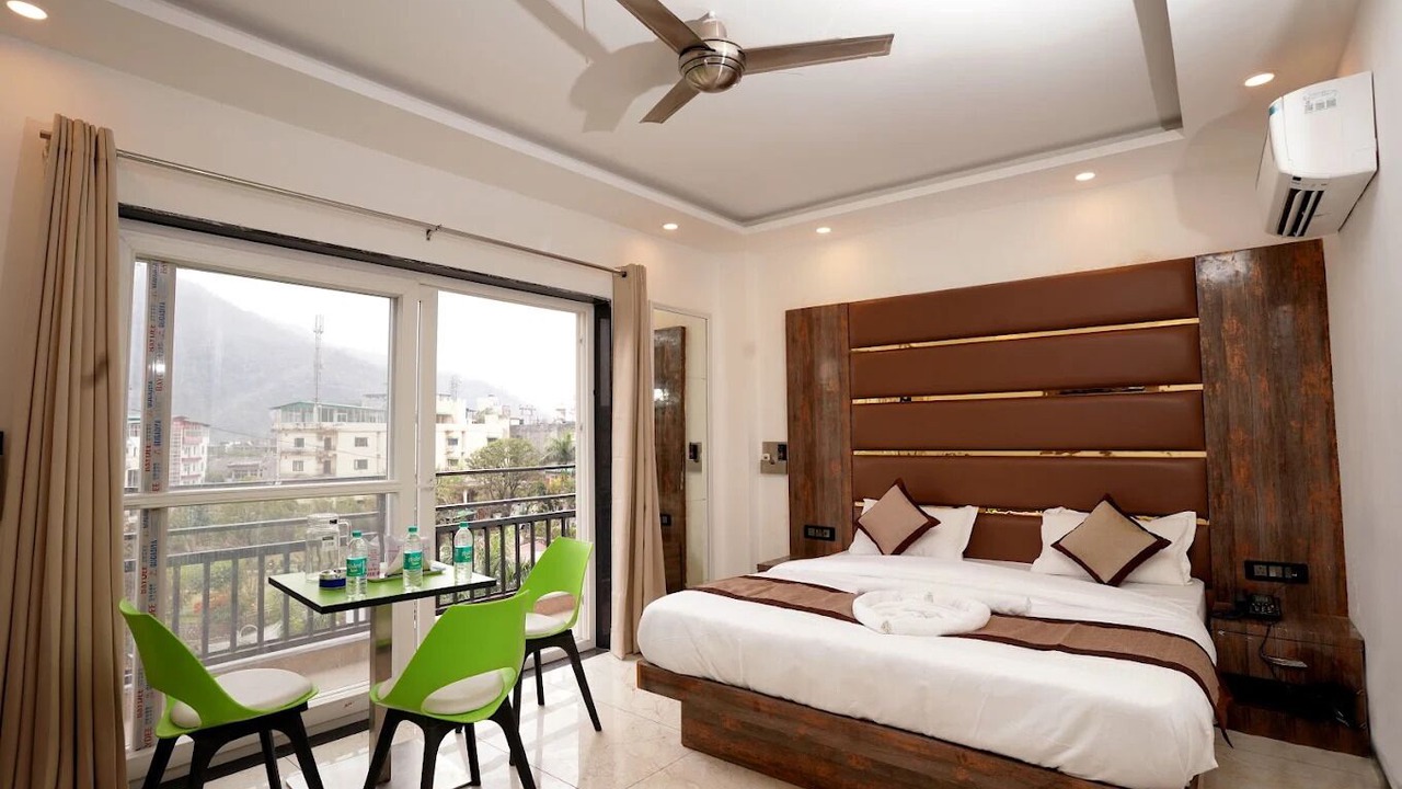 Photo of Bedroom in Tapovan