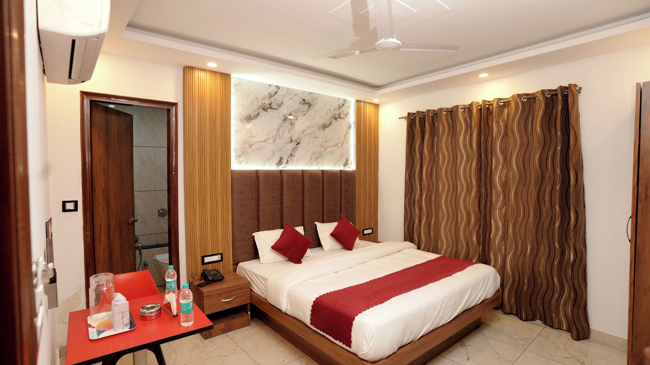 Photo of Bedroom in Tapovan