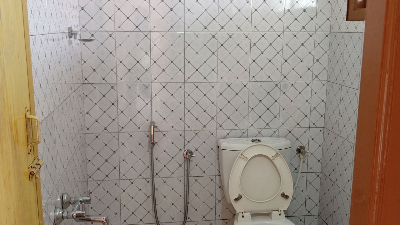 Photo of Bathroom in Kodaikanal