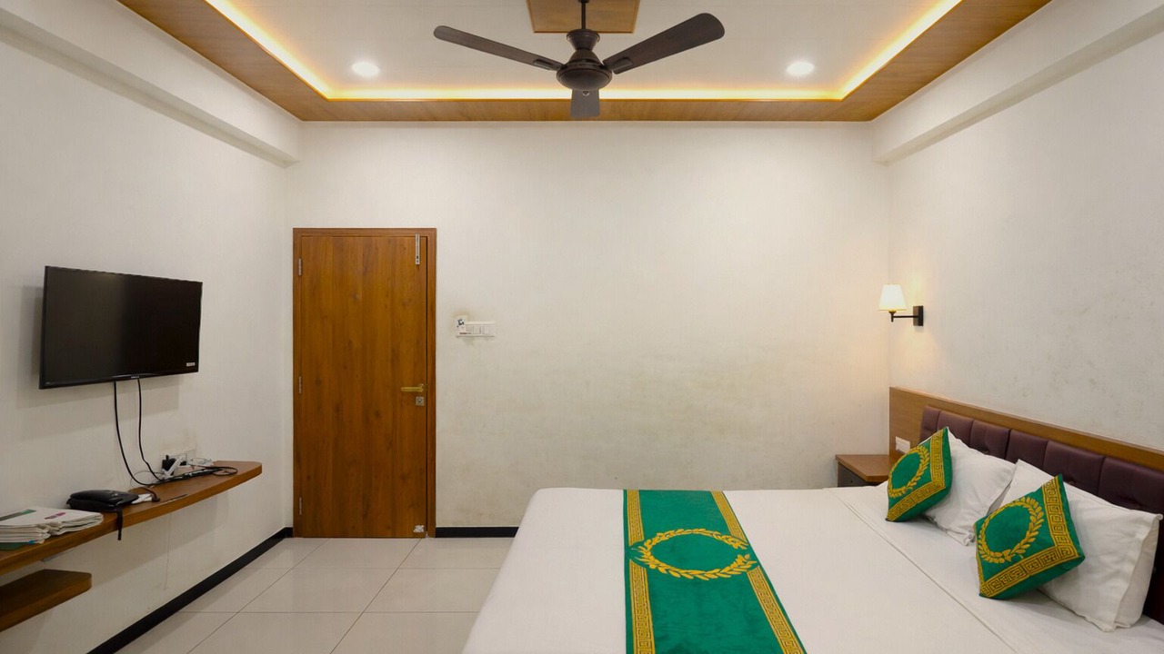 Photo of Bedroom in Rajkot