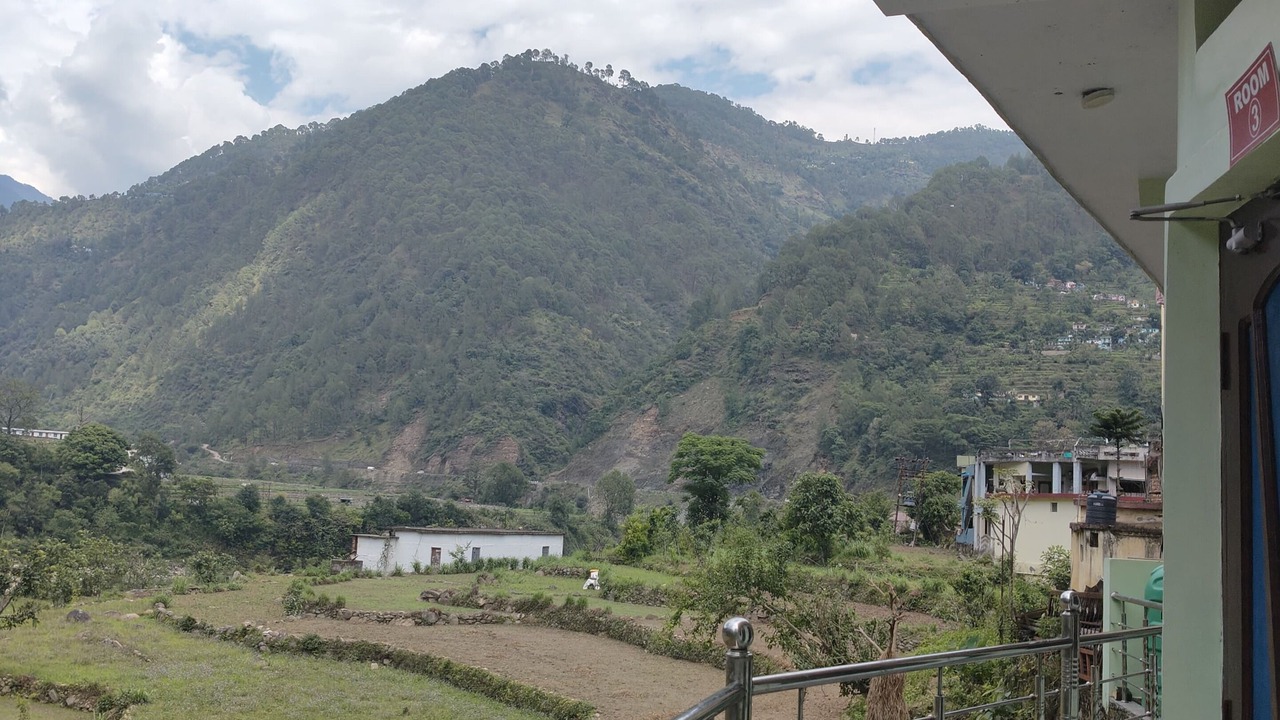 Photo of Patio Balcony in Ukhimath