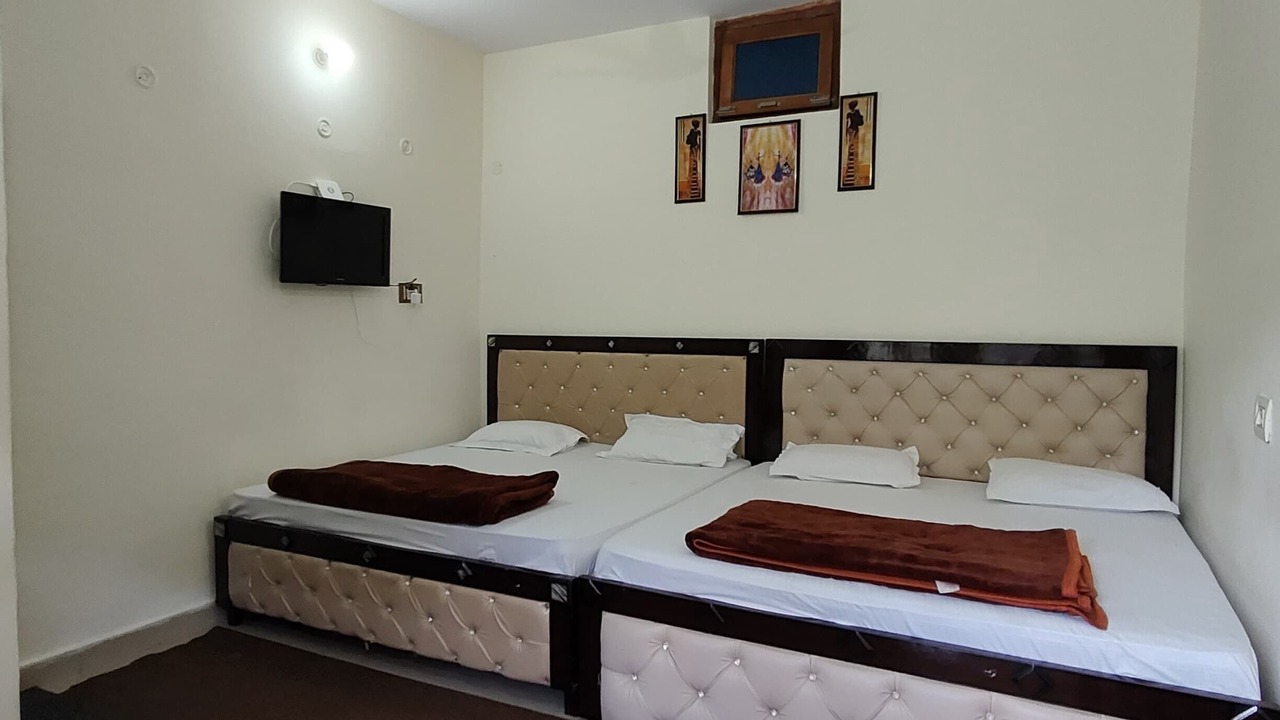 Photo of Bedroom in Ukhimath