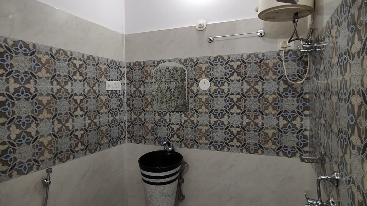 Photo of Bathroom in Ukhimath