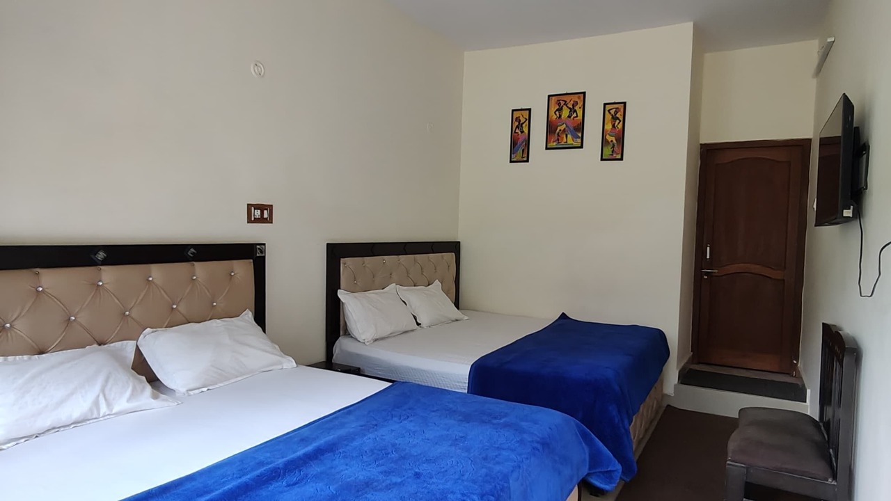 Photo of Bedroom in Ukhimath