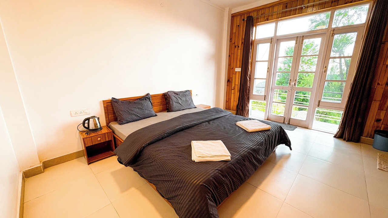 Photo of Bedroom in Bhagsu Nag