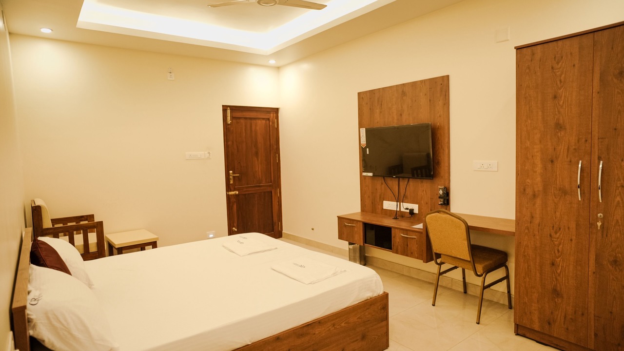 Photo of Bedroom in Radhapuram
