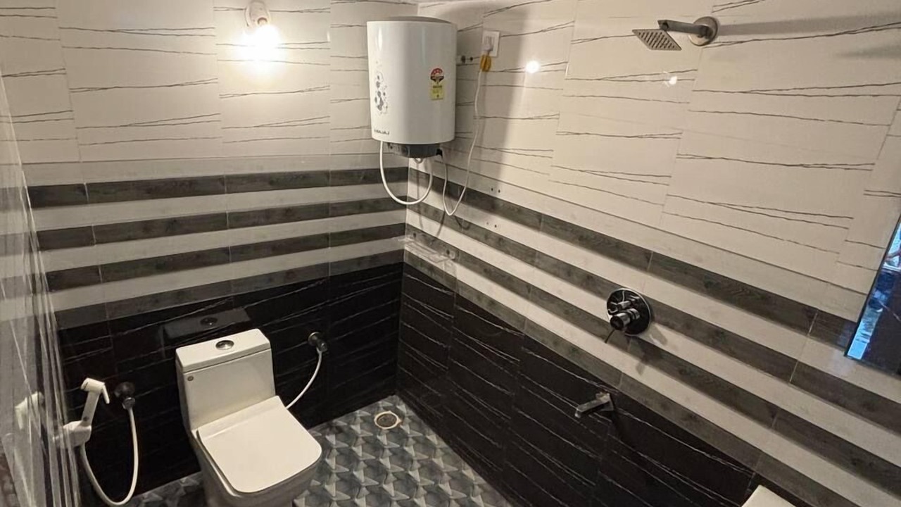 Photo of Bathroom in Kushalnagar
