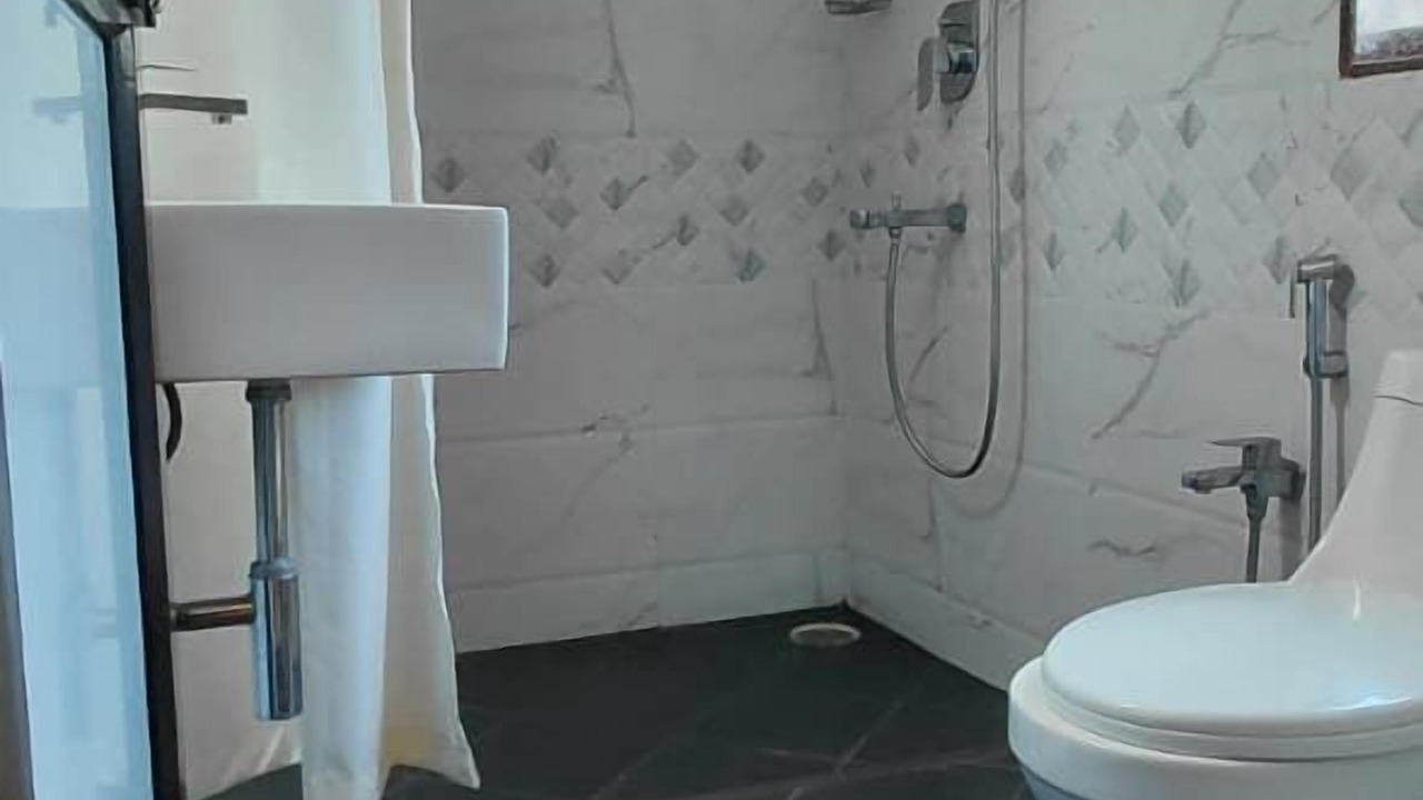 Photo of Bathroom in Morjim