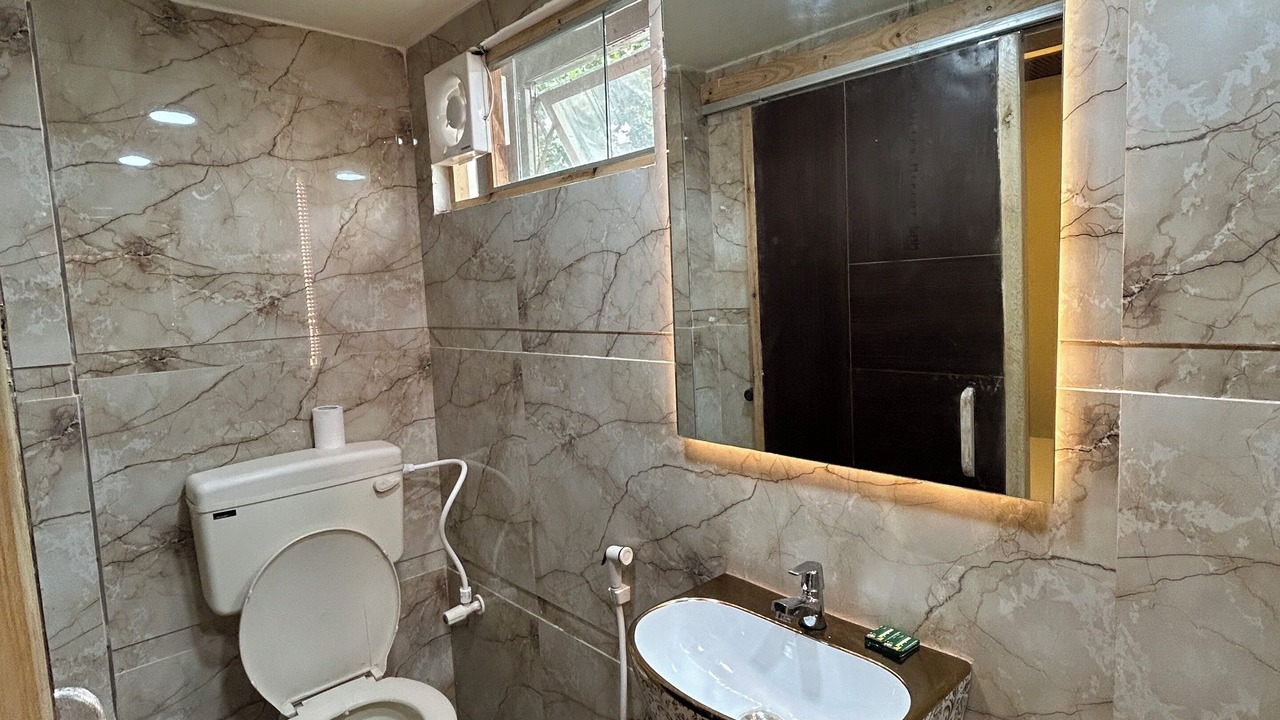 Photo of Bedroom in Taj Ganj