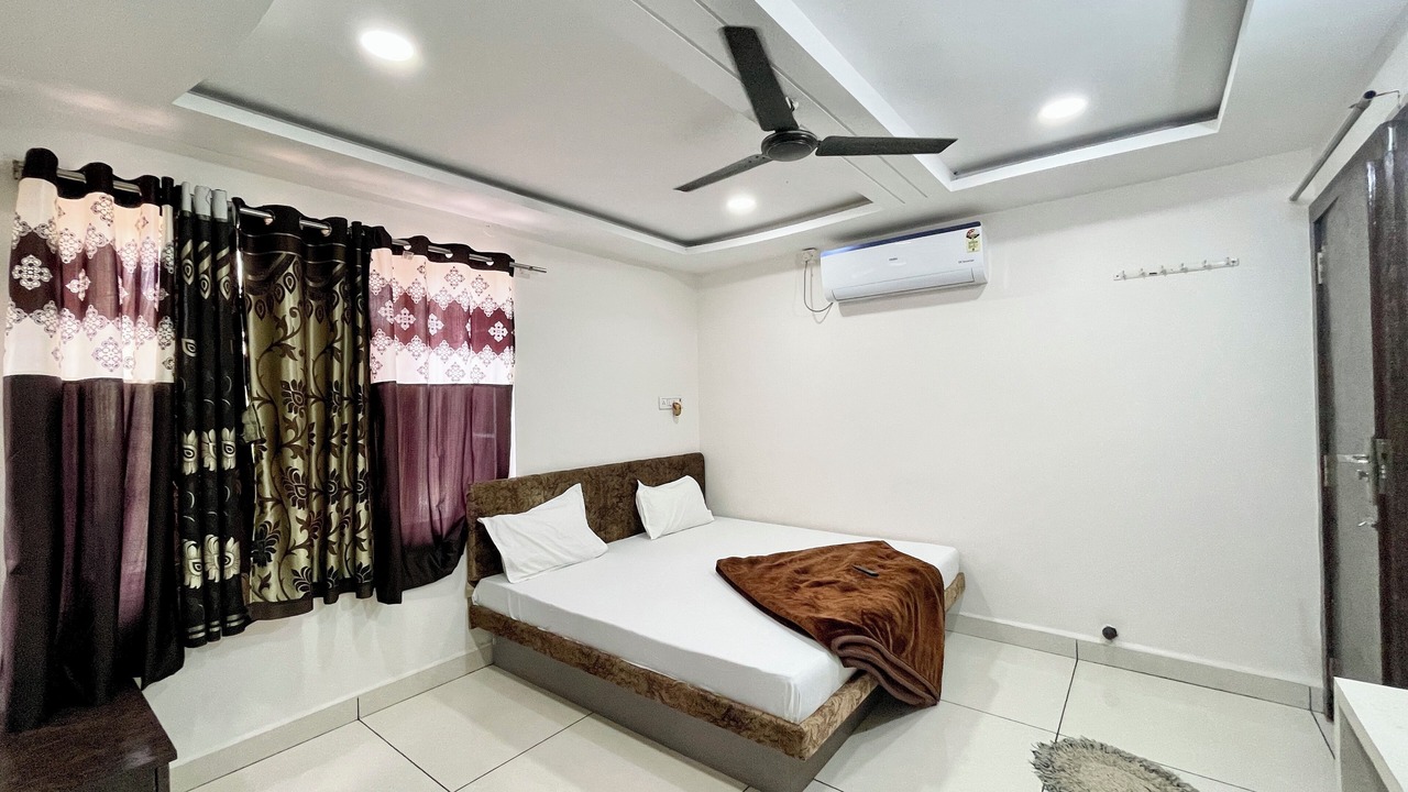 Photo of Bedroom in Ujjain