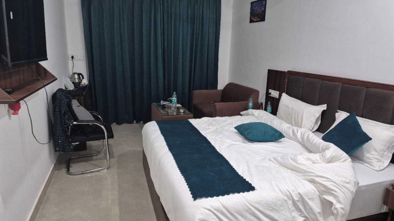 Photo of Bedroom in Bhowali