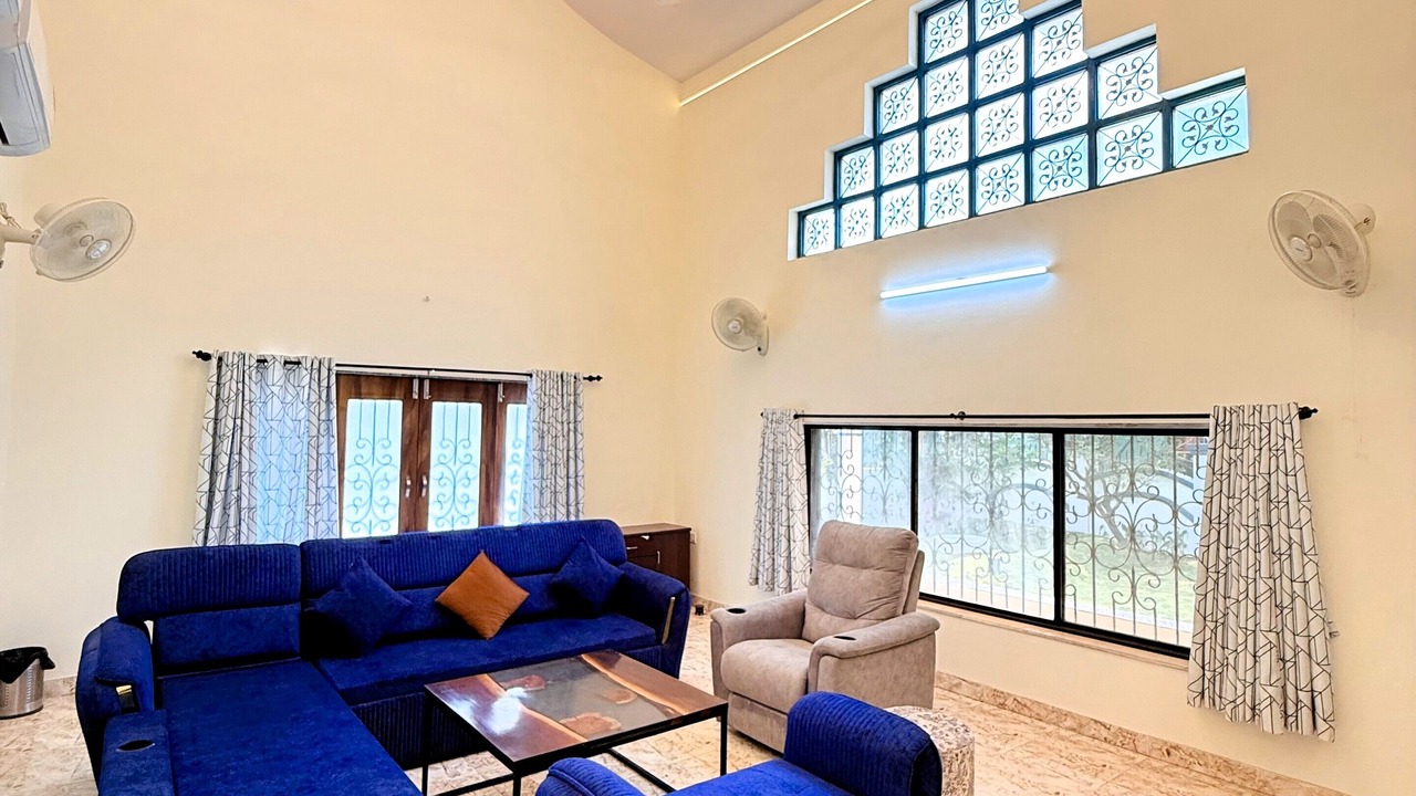 Photo of Livingroom in Kusgaon Budruk