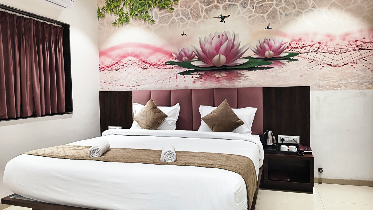 Photo of Bedroom in Tuljapur