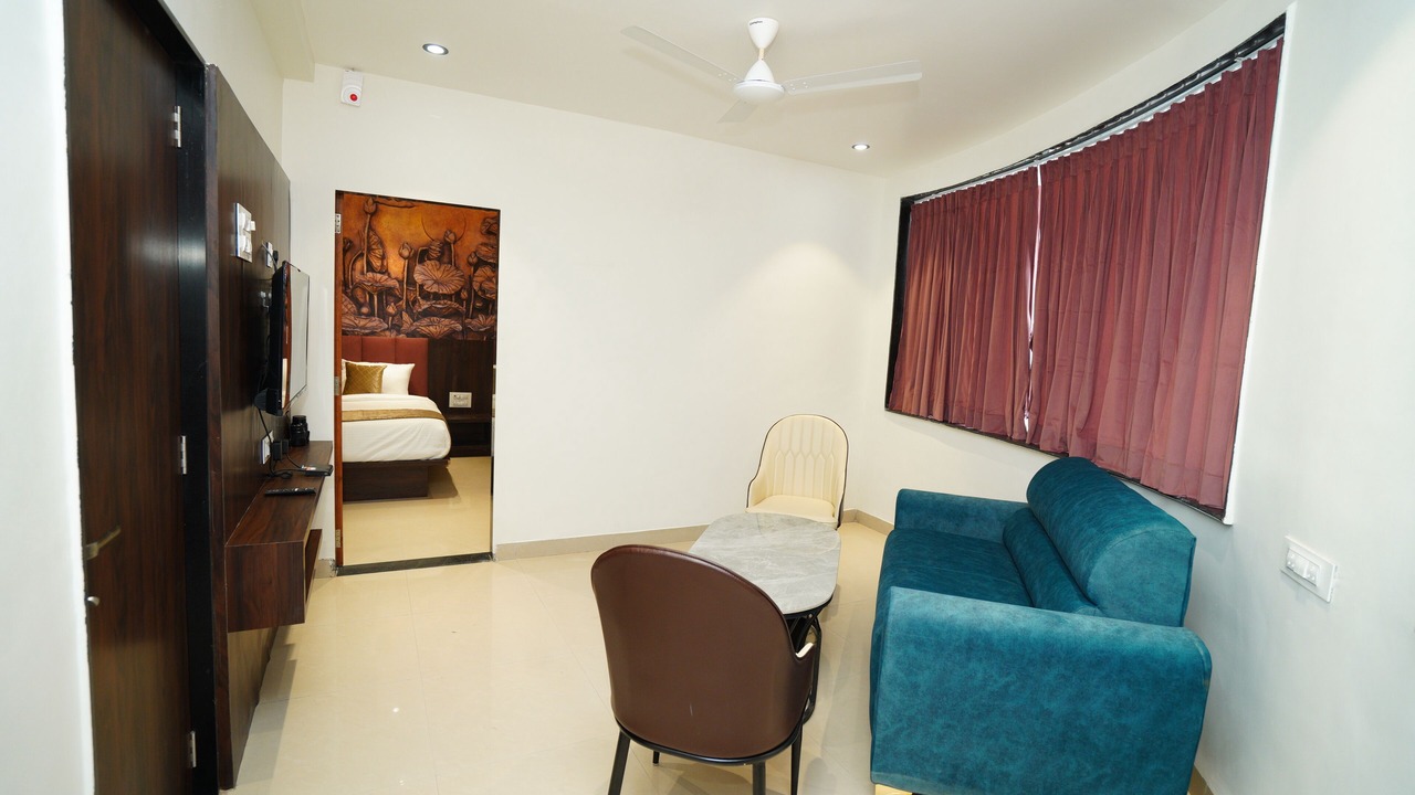 Photo of Bedroom in Tuljapur
