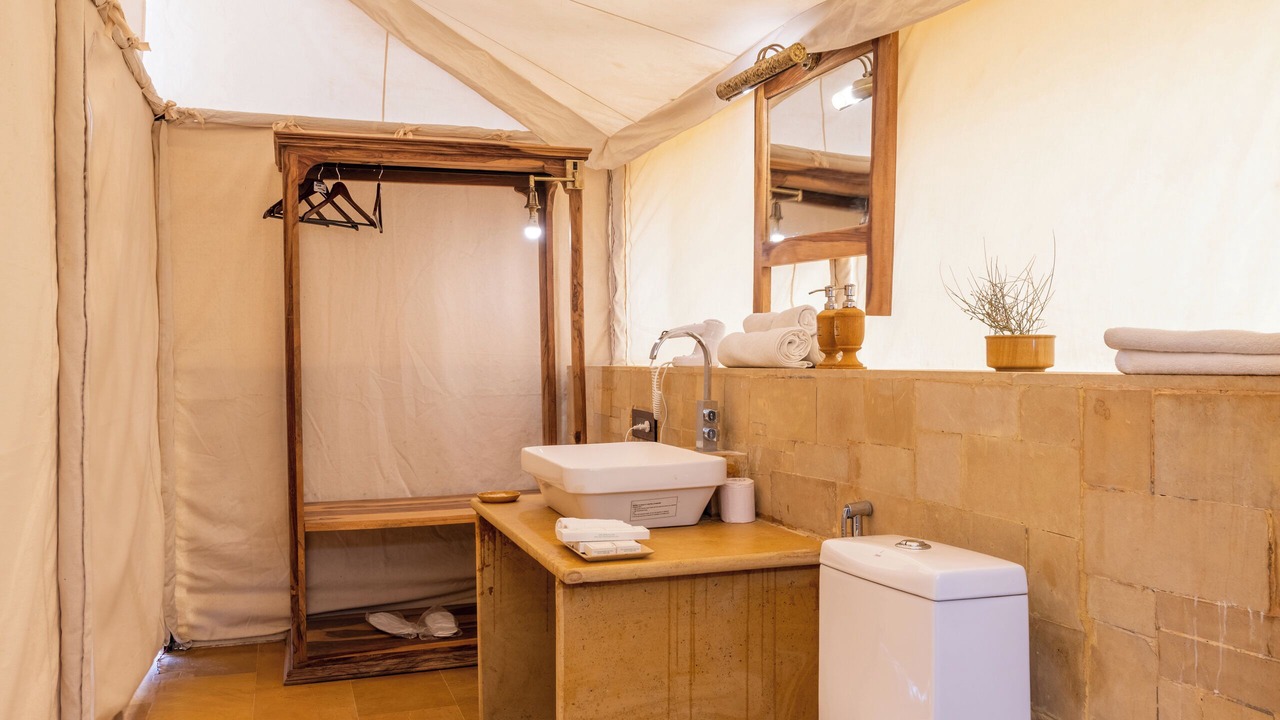 Photo of Bathroom in Kanoi