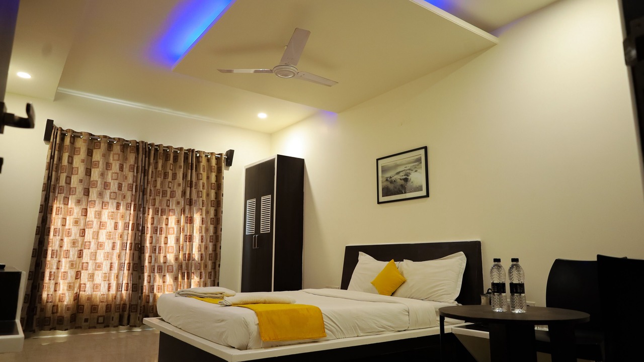 Photo of Bedroom in Shirdi