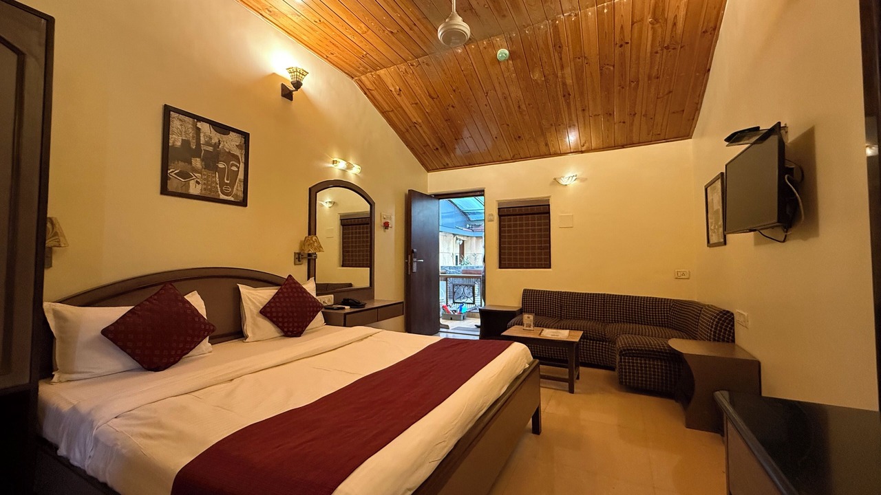 Photo of Bedroom in Juhu