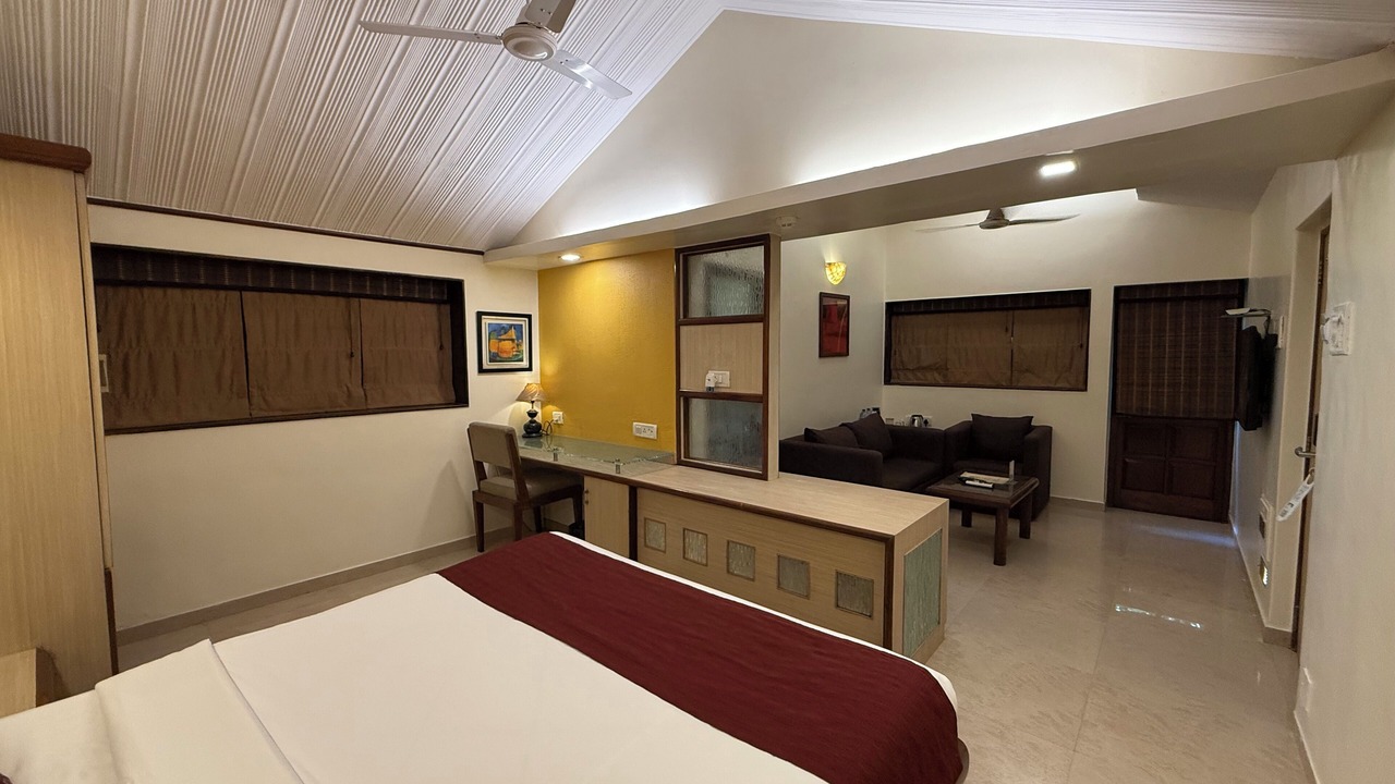 Photo of Bedroom in Juhu