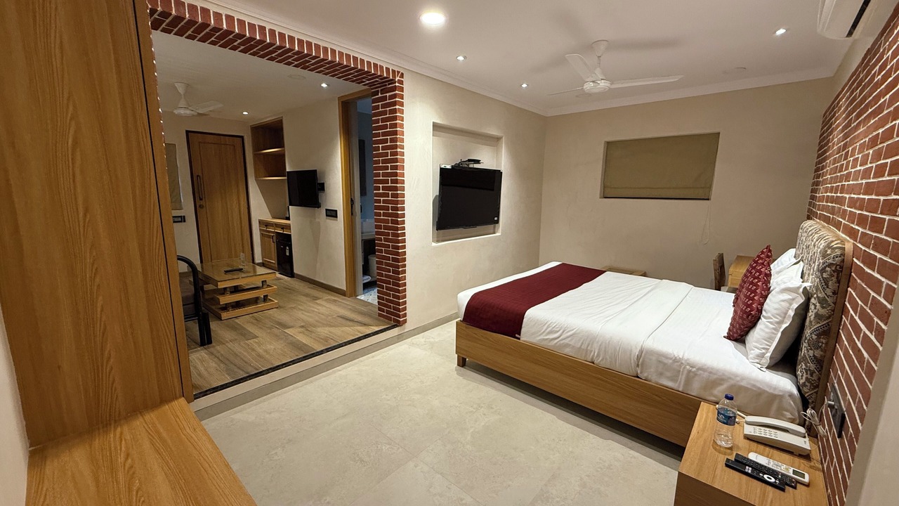 Photo of Bedroom in Juhu