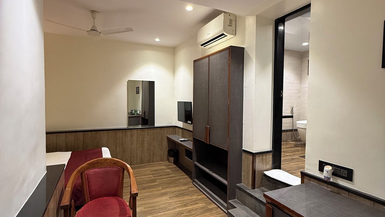Photo of Bedroom in Juhu