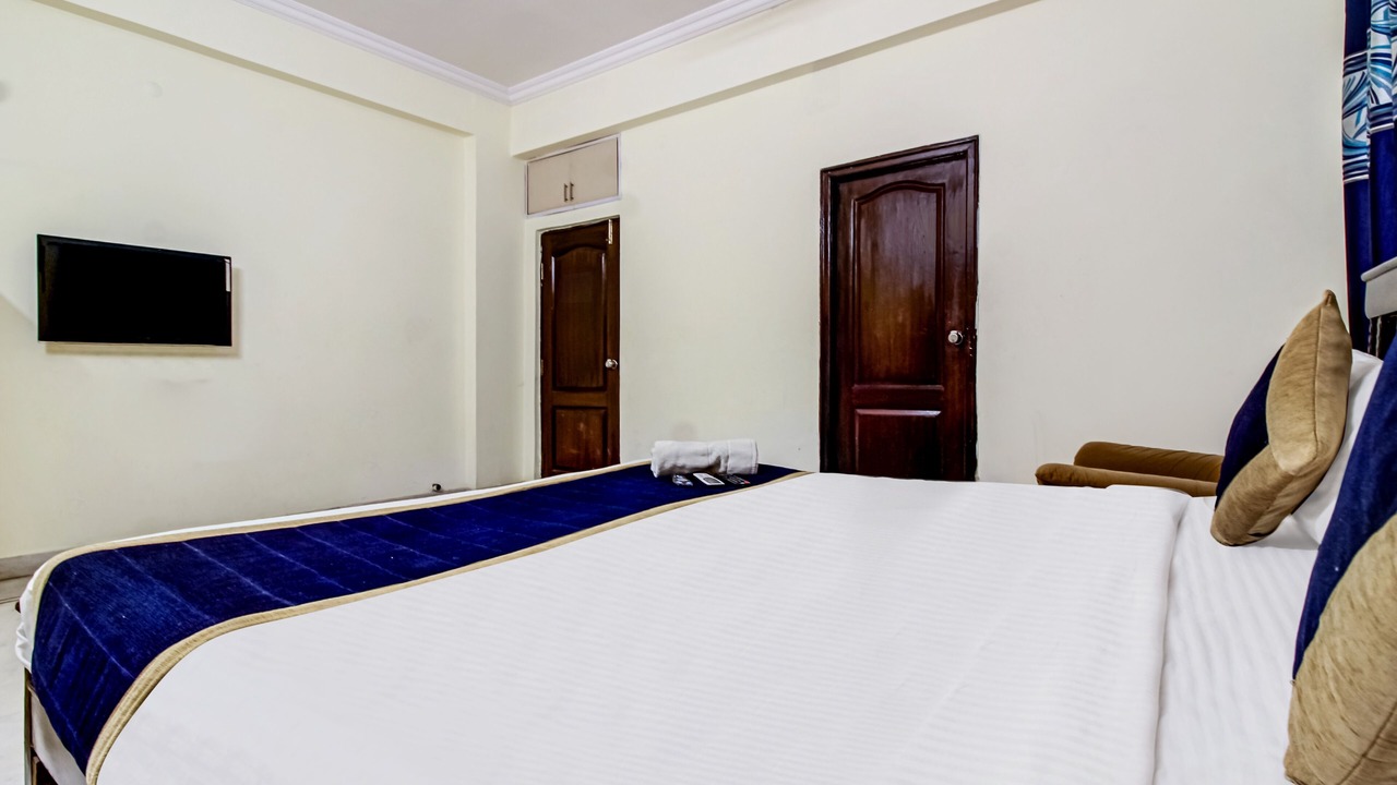 Photo of Bedroom in Begumpet