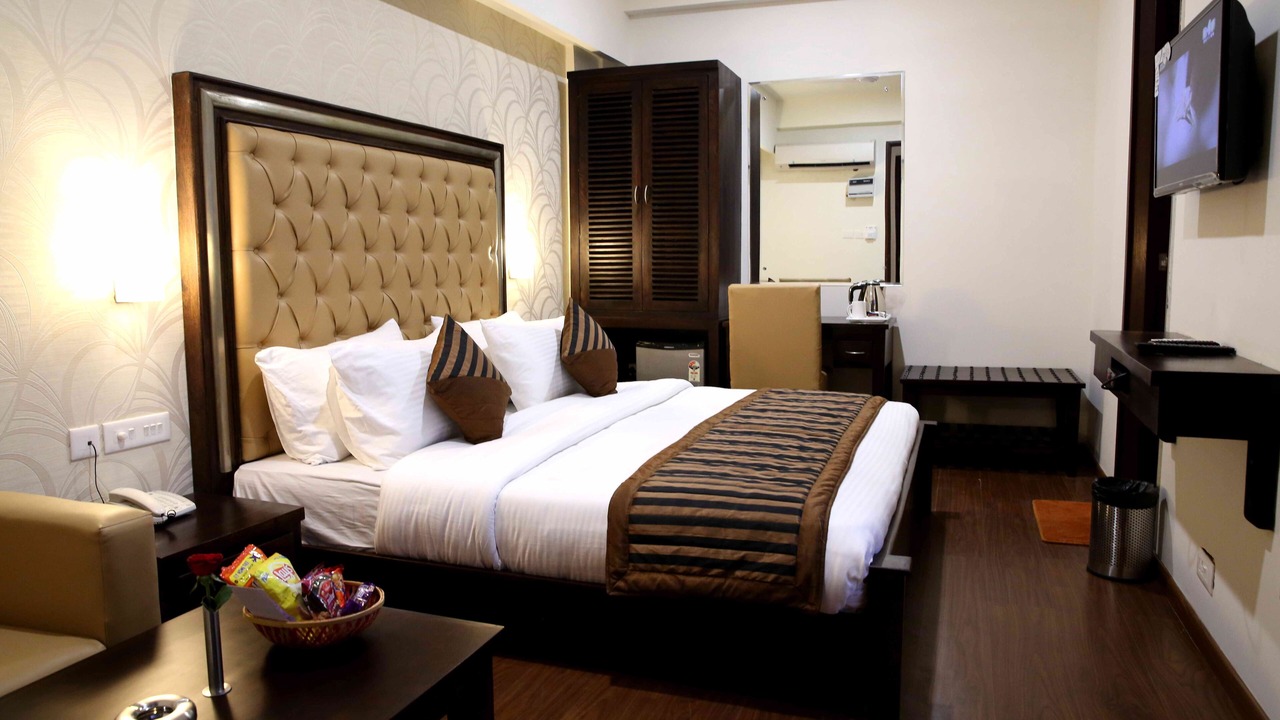 Photo of Bedroom in Taj Ganj