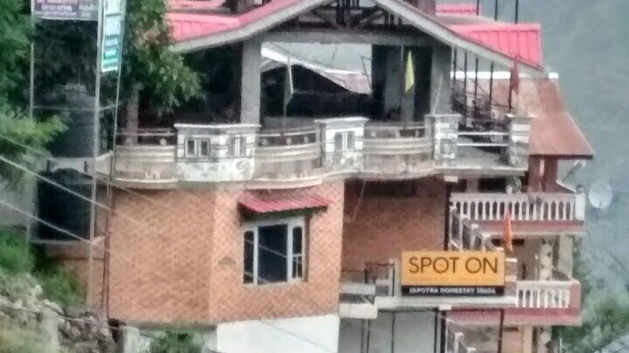 Photo of Outdoor in Brahmaur