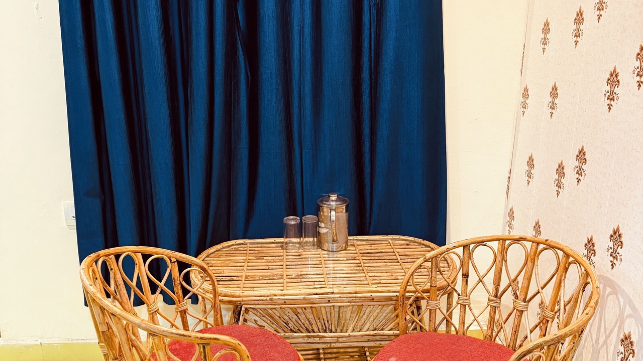 Photo of Bedroom in Badrinath