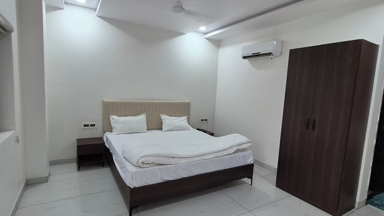 Photo of Bedroom in Devpar