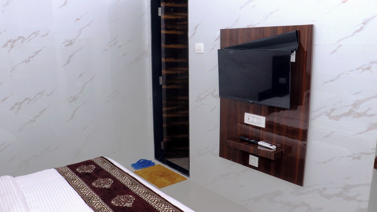 Photo of Bedroom in Malad East