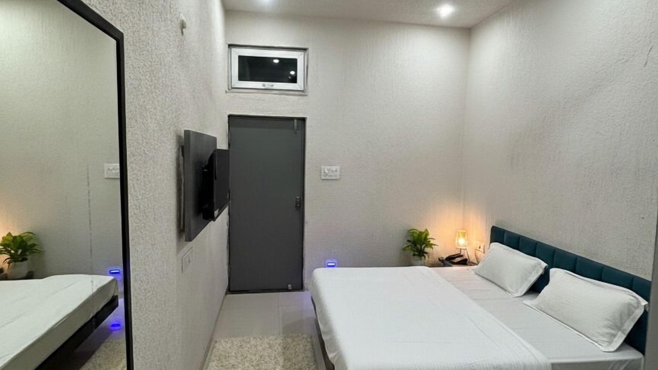 Photo of Bedroom in Jabalpur