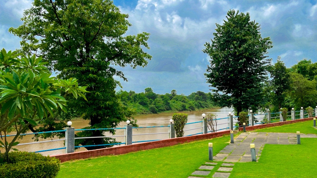 Photo of Outdoor in Suryamal
