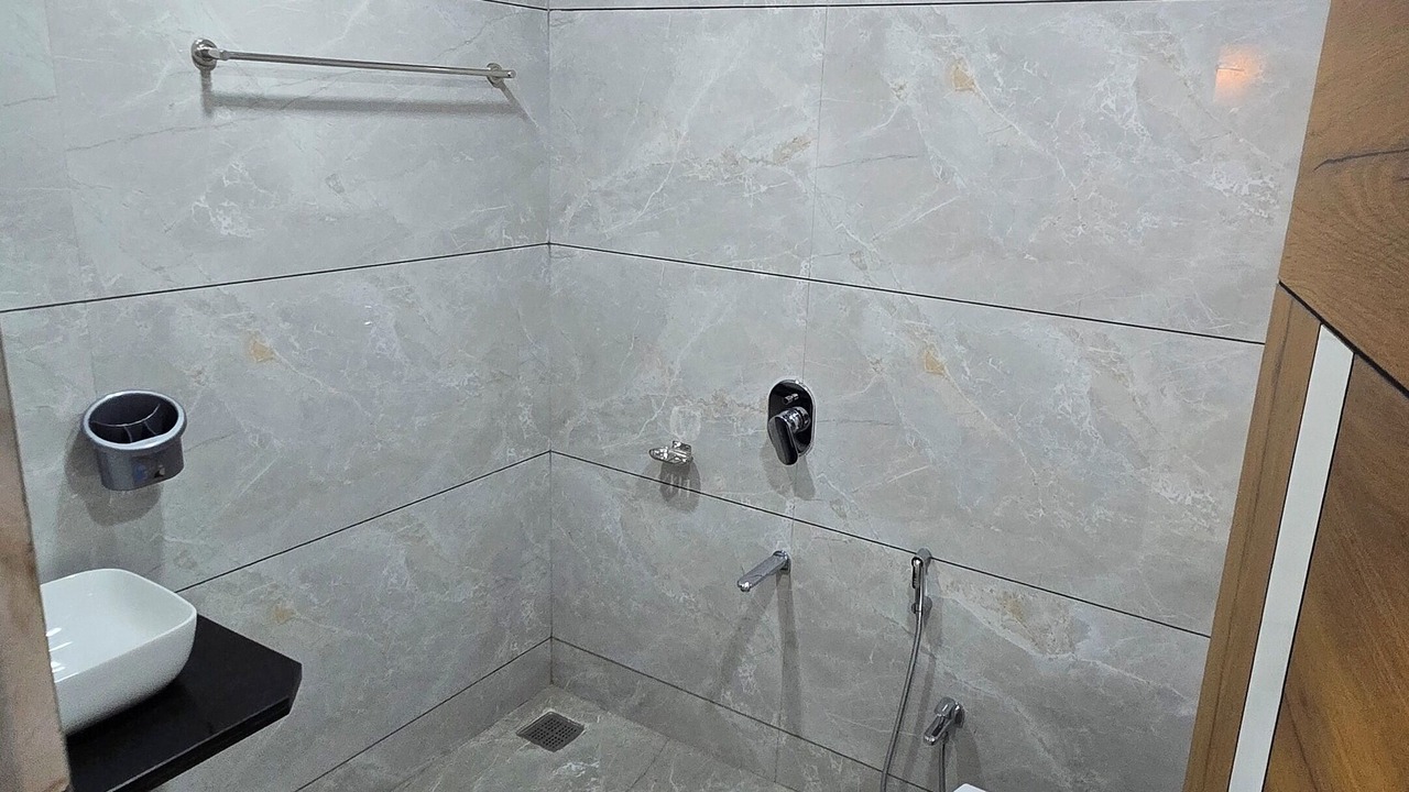 Photo of Bathroom in Jamner
