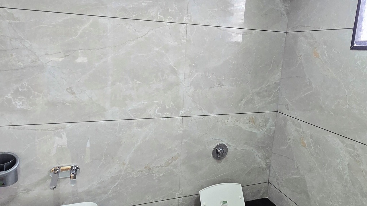 Photo of Bathroom in Jamner