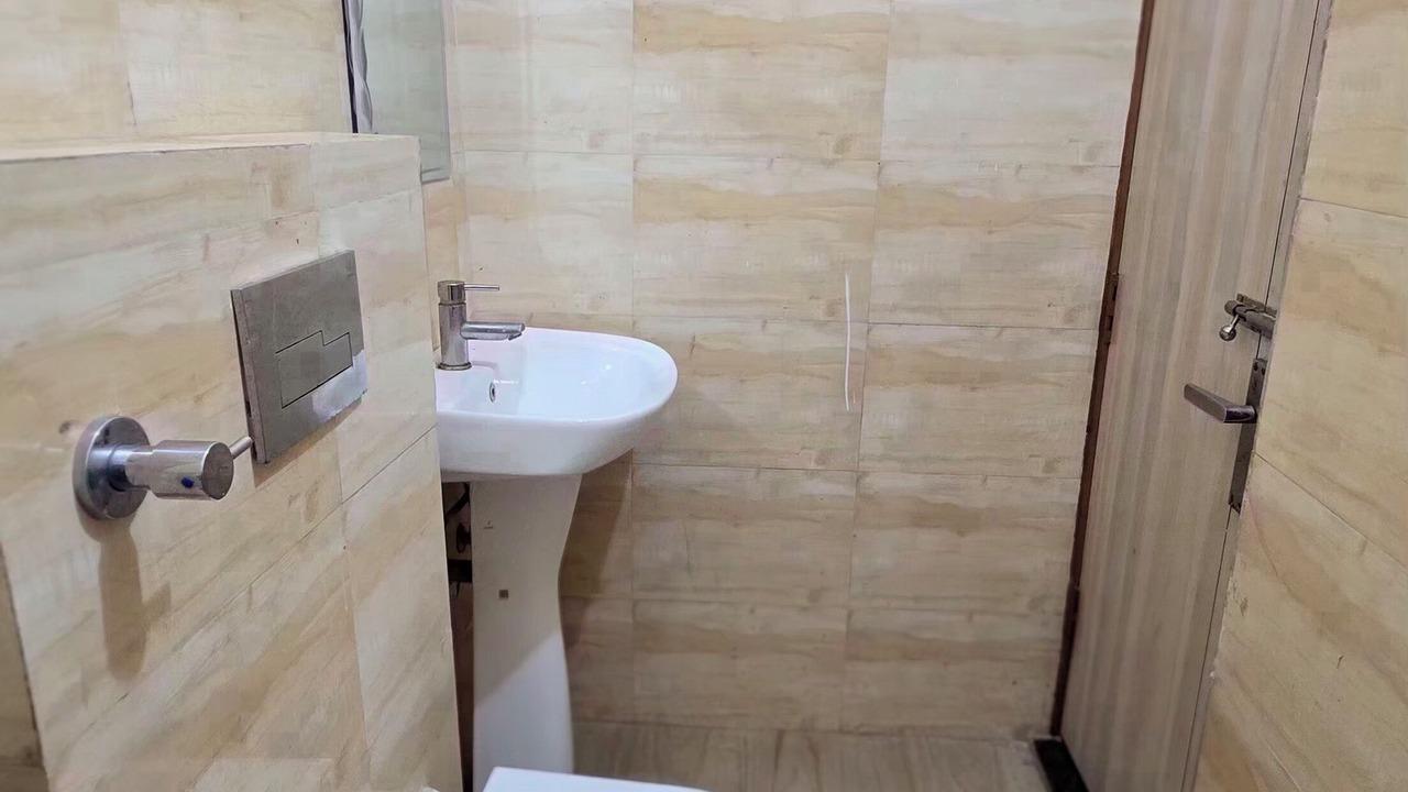 Photo of Bathroom in Mathura