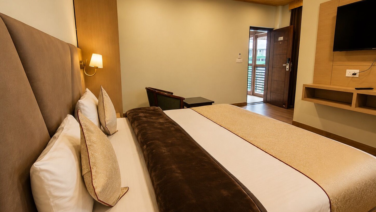 Photo of Bedroom in Badrinath