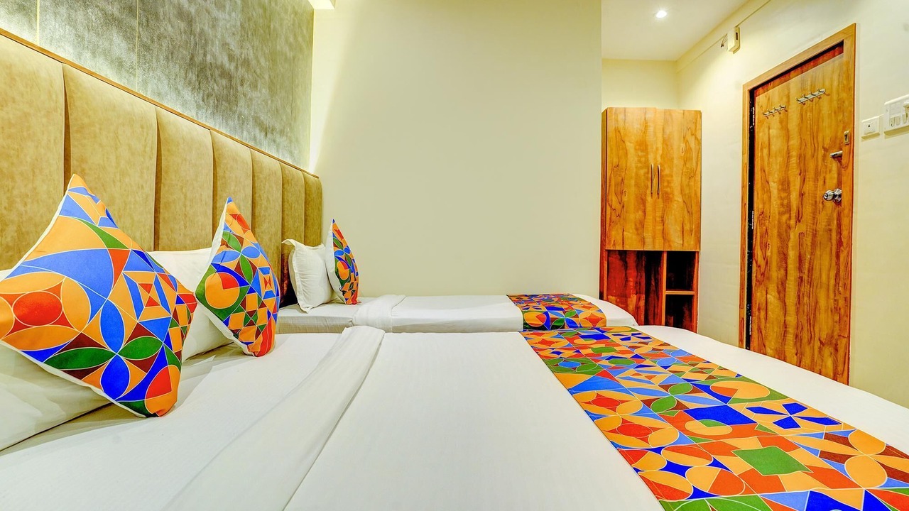 Photo of Bedroom in Prabhadevi