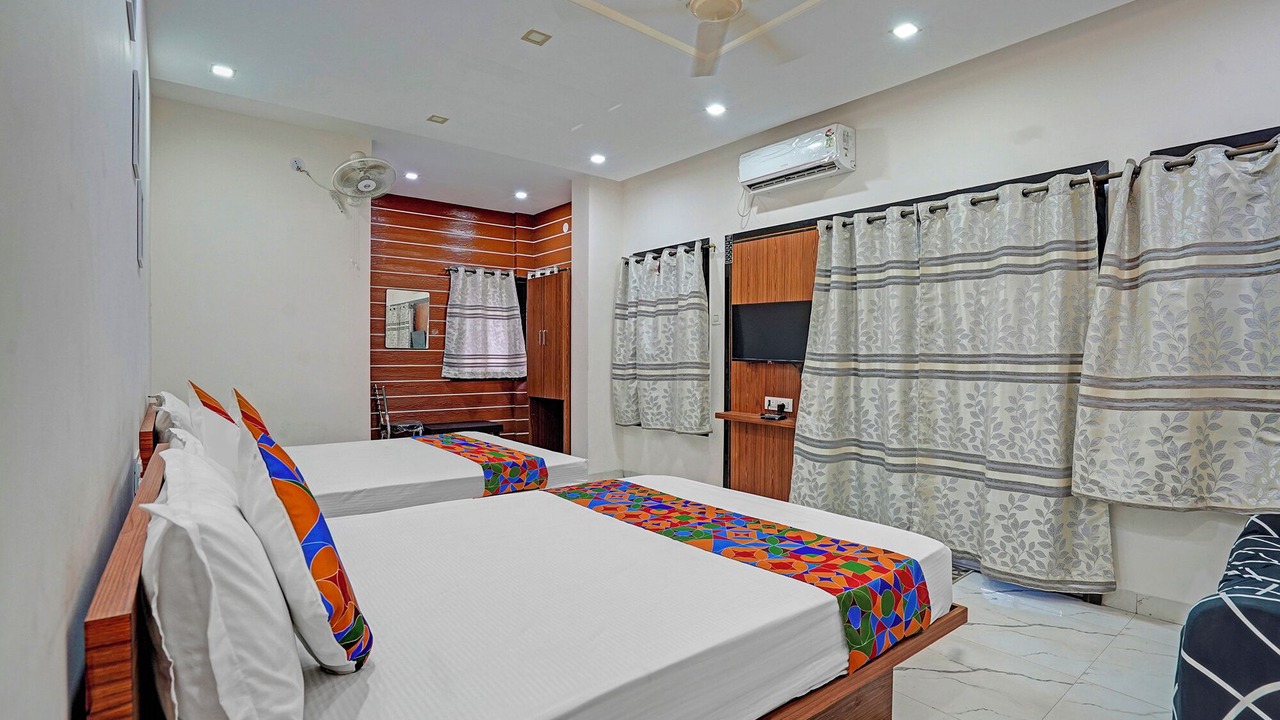 Photo of Bedroom in Alandi