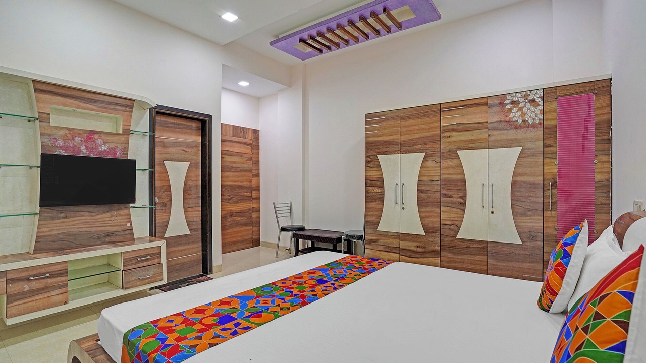 Photo of Bedroom in Alandi