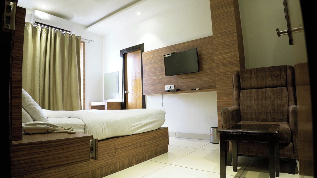 Photo of Bedroom in Bareilly