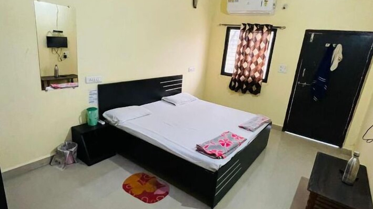 Photo of Bedroom in Sarangpur