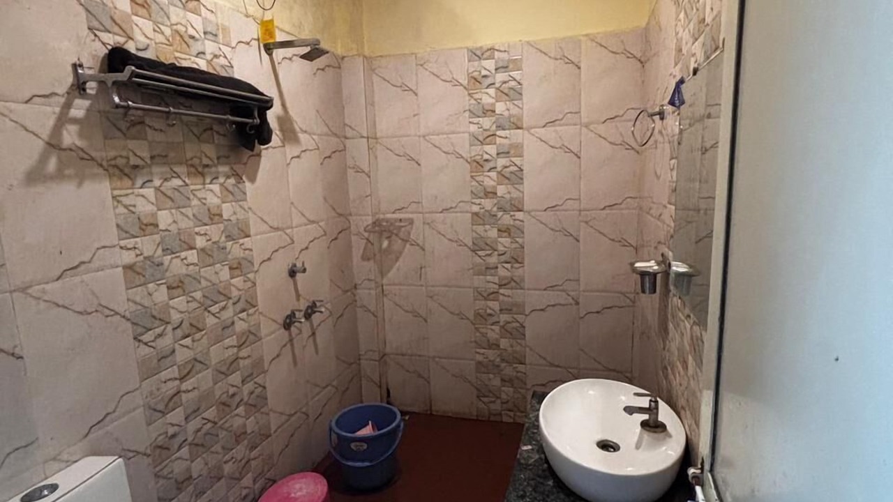 Photo of Bedroom in Basoda