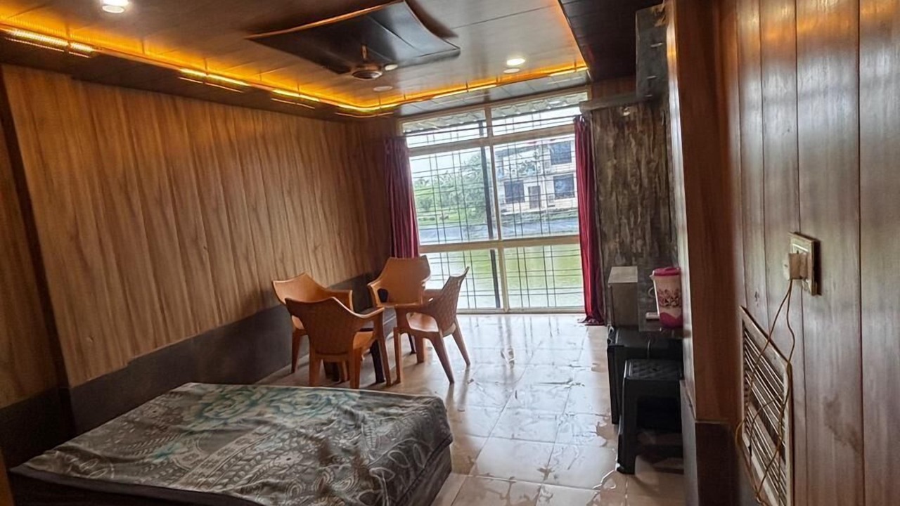 Photo of Bedroom in Basoda