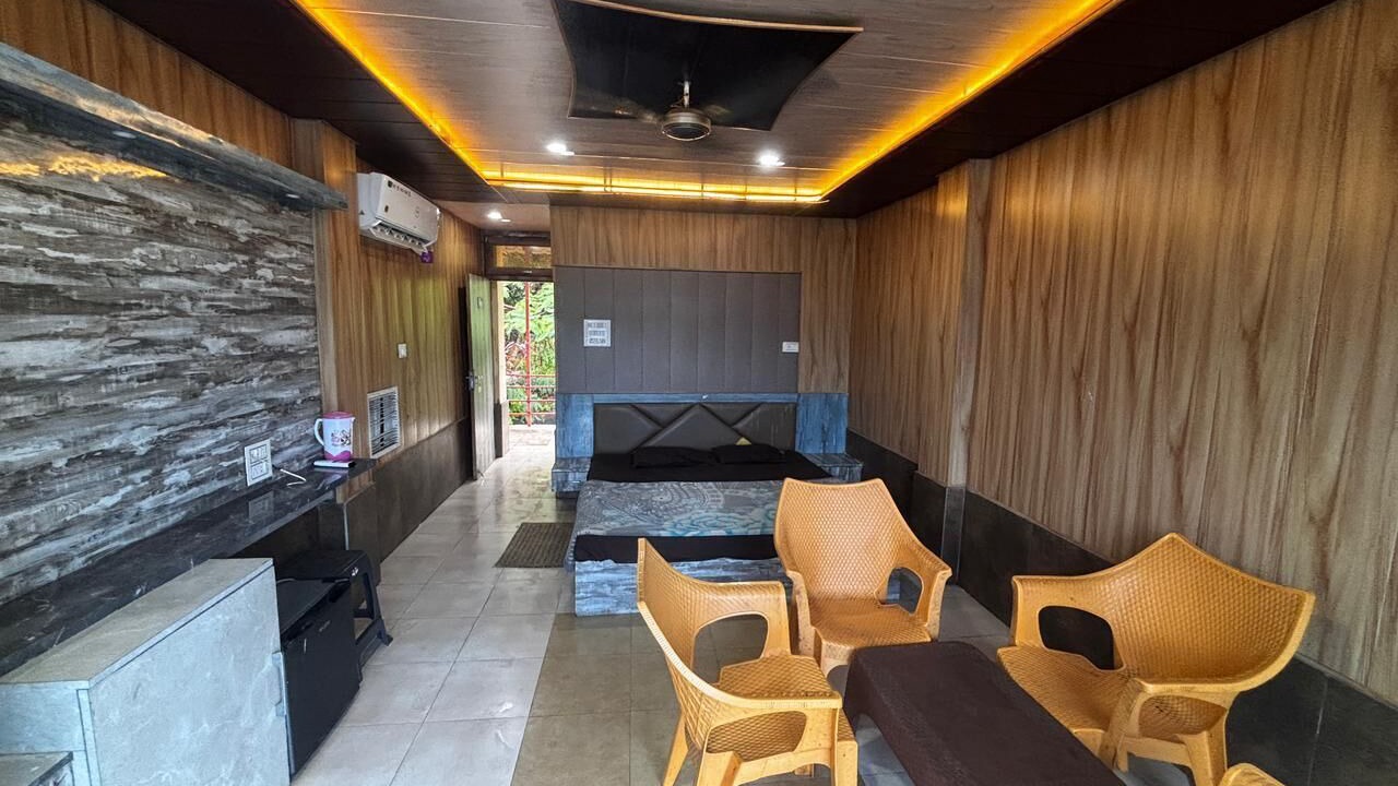 Photo of Bedroom in Basoda