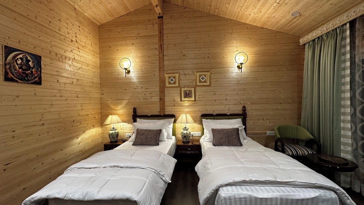 Photo of Bedroom in Badrinath