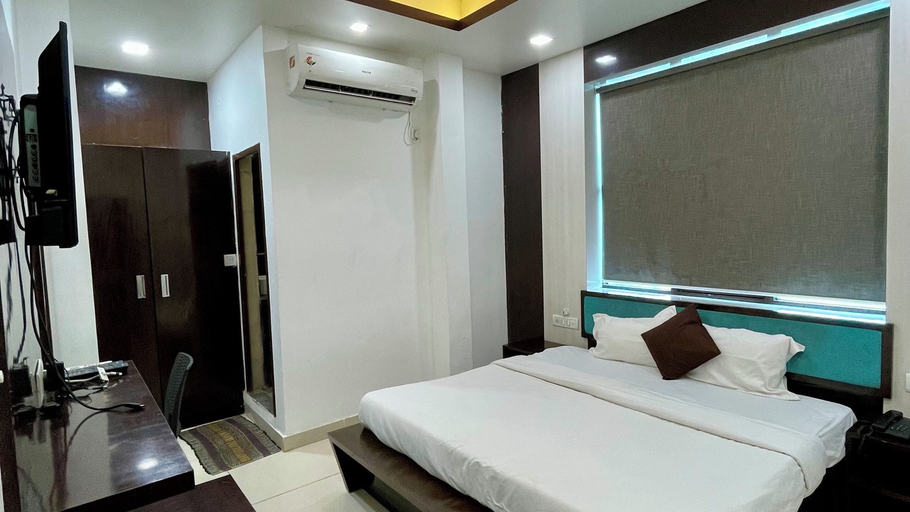Photo of Bedroom in Bhopal