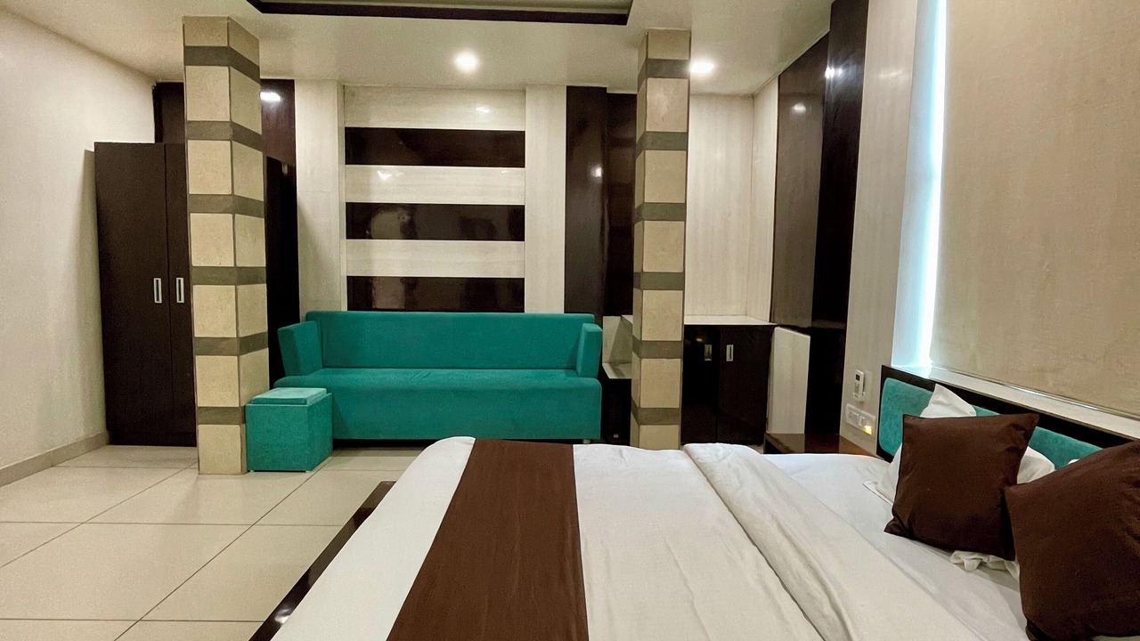 Photo of Bedroom in Bhopal