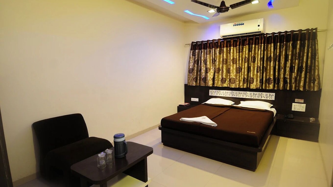 Photo of Bedroom in Surat