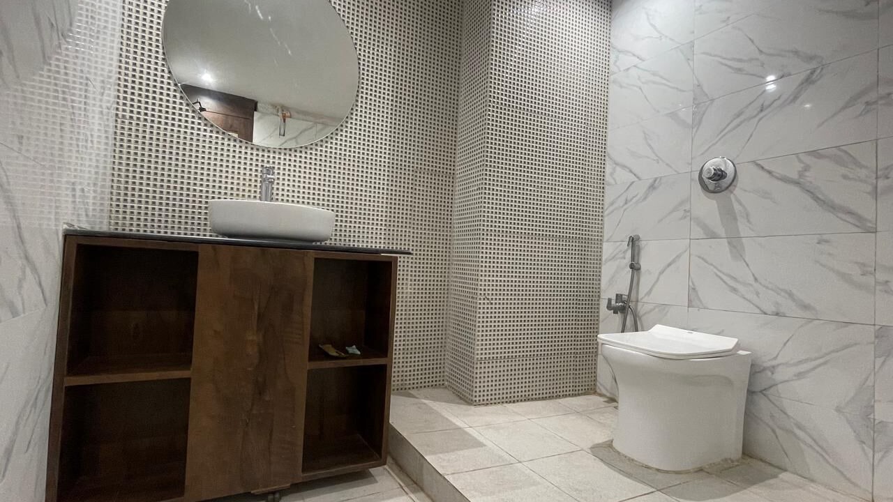 Photo of Bathroom in Banda